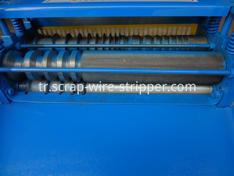 cable striping machine